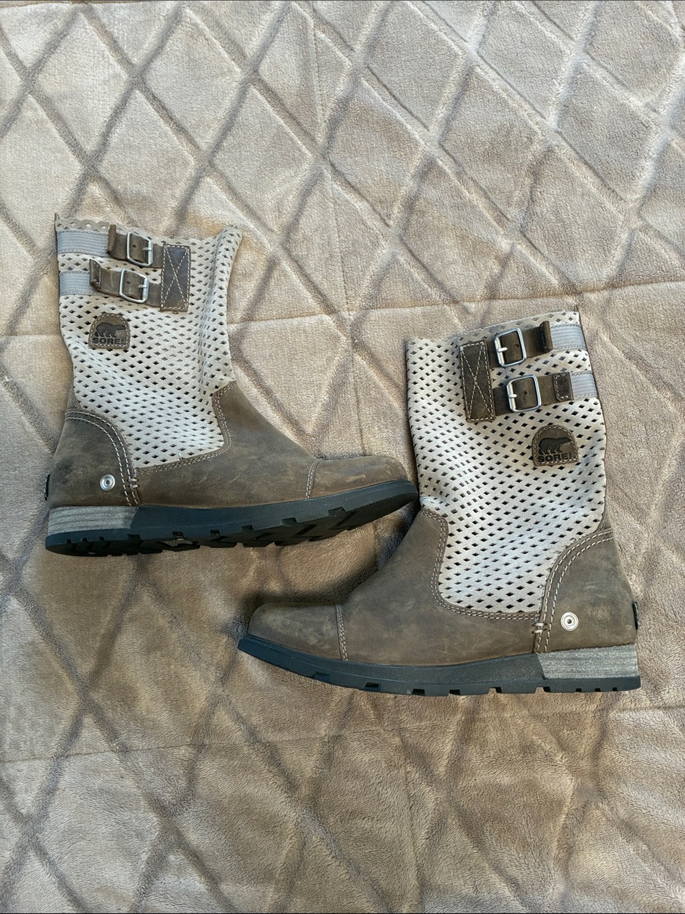 Sorel Major Women's Gray Perforated Buckle Suede/Leather Moto Boots Sz 7.5